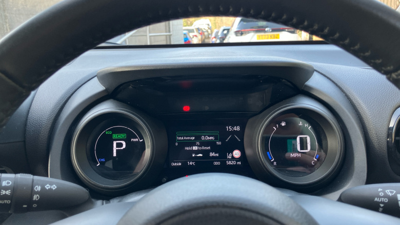 Toyota Yaris 1.5 Hybrid Design 5dr CVT Hybrid Hatchback